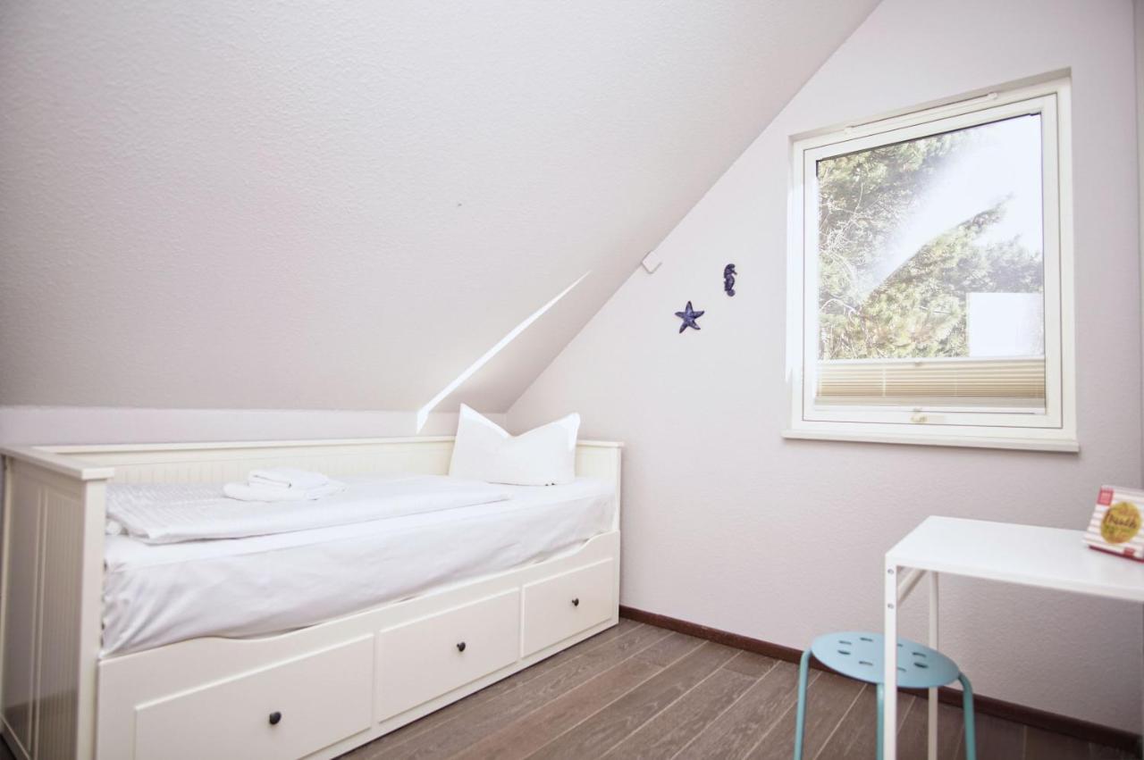 Komfortables Haus Mit Kamin, Sauna, Garten, Terrasse - Ferienhaus Sternschnuppe Wiek auf Rügen Dış mekan fotoğraf